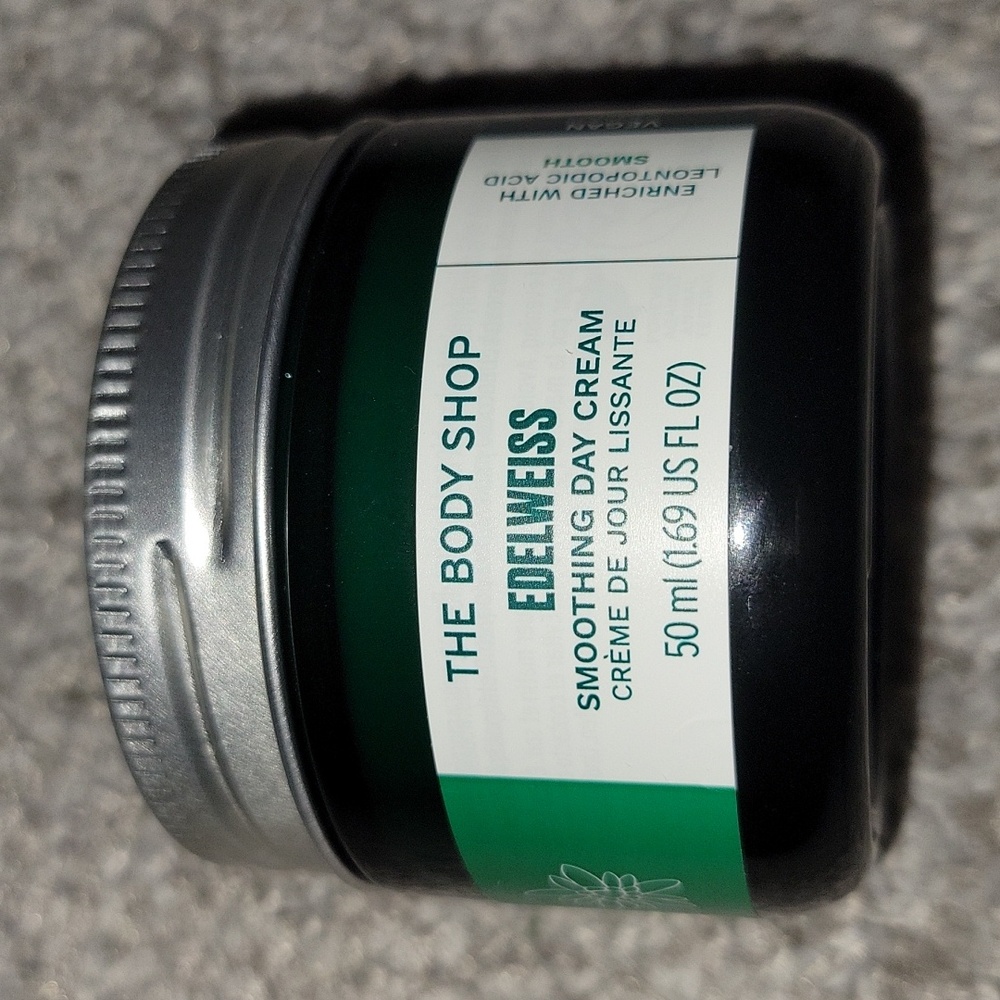 Edelweiss Smoothing D.C.